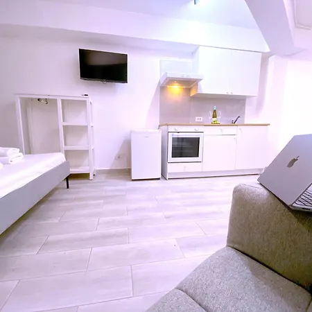 Tropicalidays Vibes Apartment